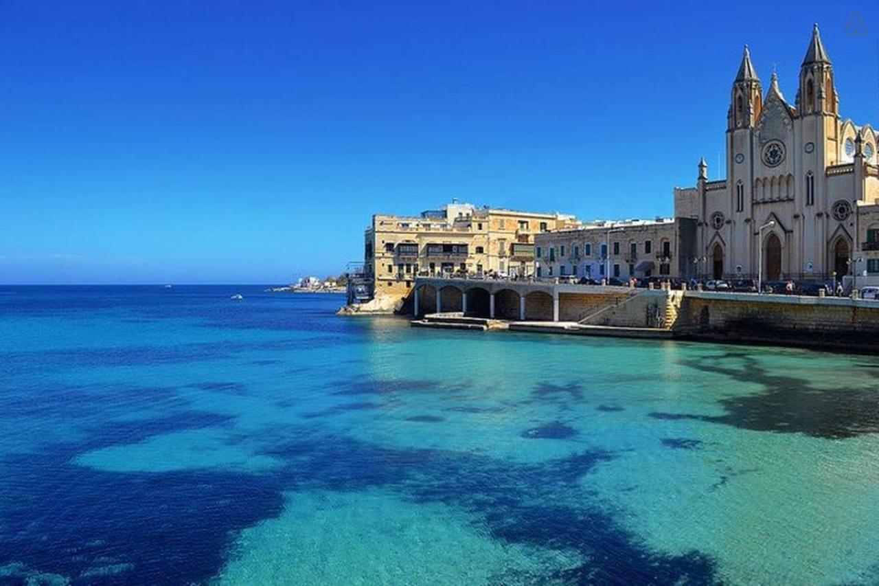 شقة Splendid Seaside Retreat On Spinola Bay سانت جوليان المظهر الخارجي الصورة