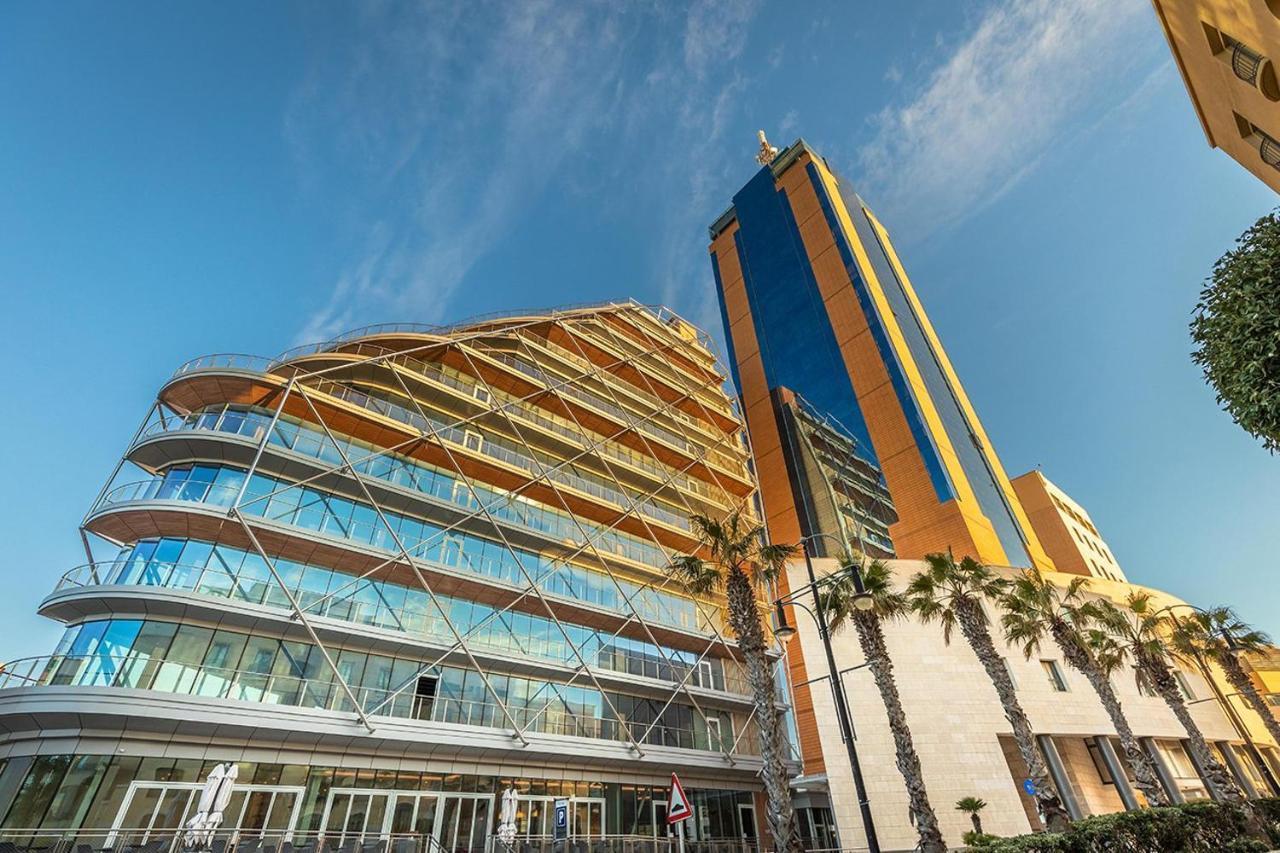 شقة Splendid Seaside Retreat On Spinola Bay سانت جوليان المظهر الخارجي الصورة