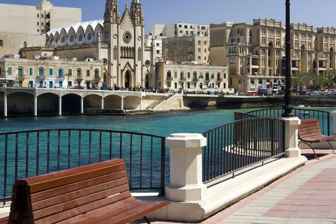 شقة Splendid Seaside Retreat On Spinola Bay سانت جوليان المظهر الخارجي الصورة