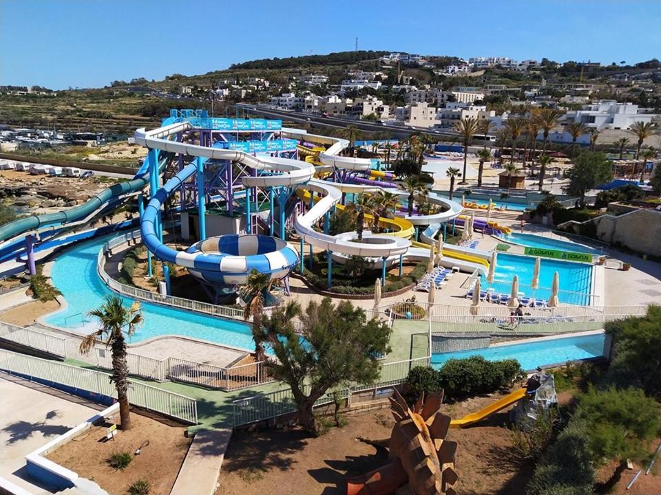 شقة Splendid Seaside Retreat On Spinola Bay سانت جوليان المظهر الخارجي الصورة
