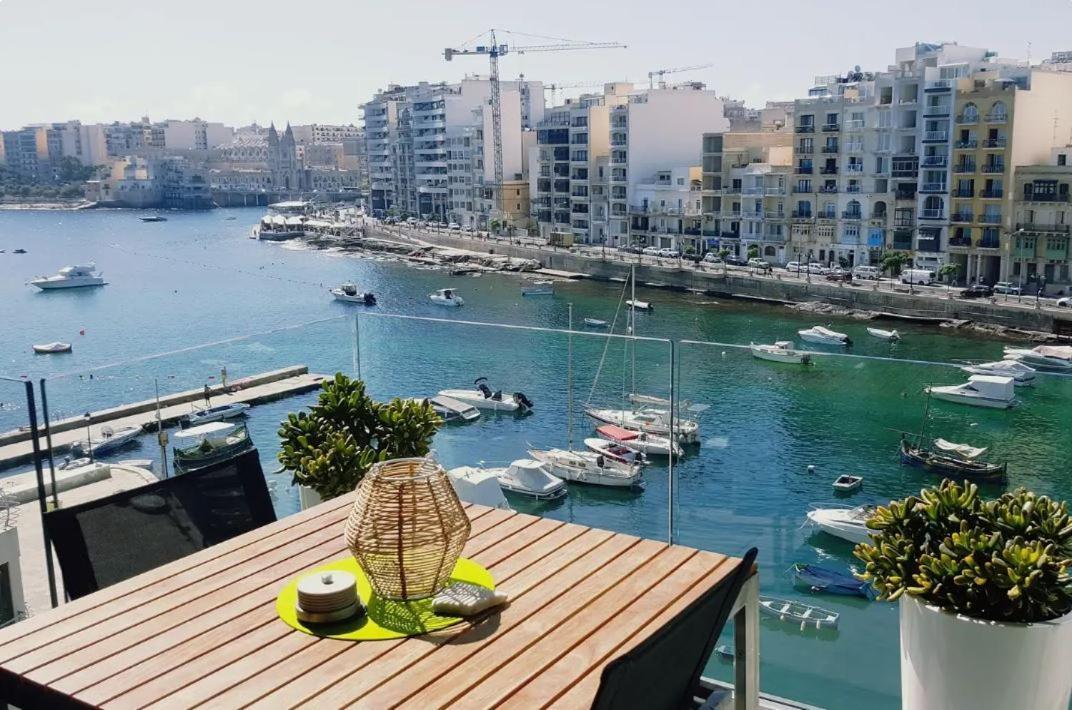 شقة Splendid Seaside Retreat On Spinola Bay سانت جوليان المظهر الخارجي الصورة