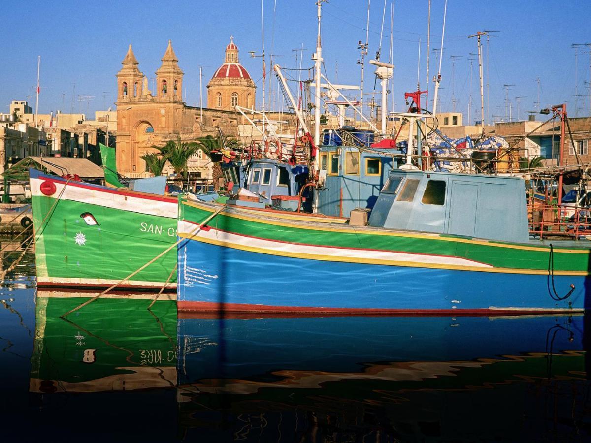 شقة Splendid Seaside Retreat On Spinola Bay سانت جوليان المظهر الخارجي الصورة